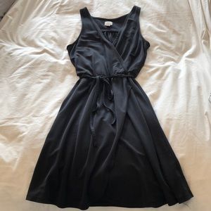 Cute little black dress.